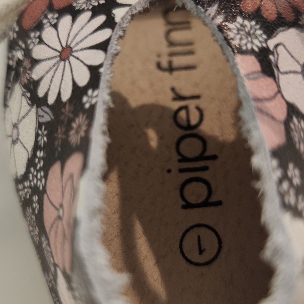 Piper Finn Baby Shoes NWOT - Picture 2 of 4